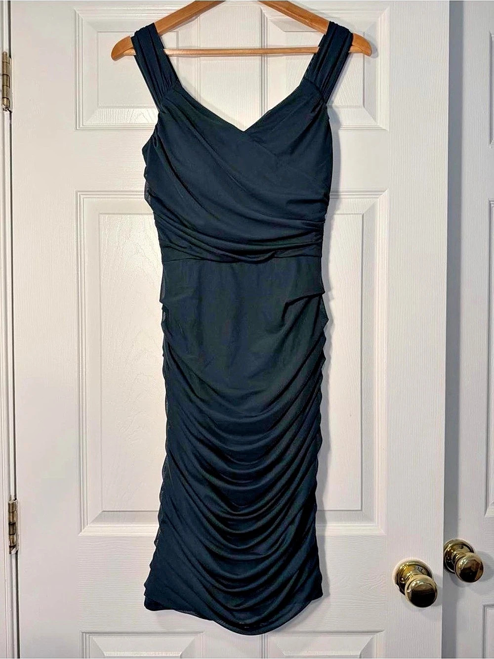 Express Ruched Midi Dress in Black Size Small Like New